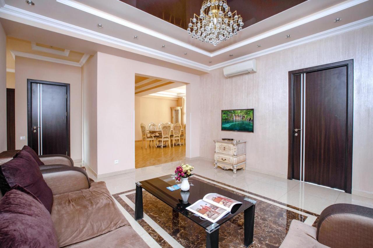 Stay Inn Apartments On Amiryan 4-6 Ереван Екстериор снимка