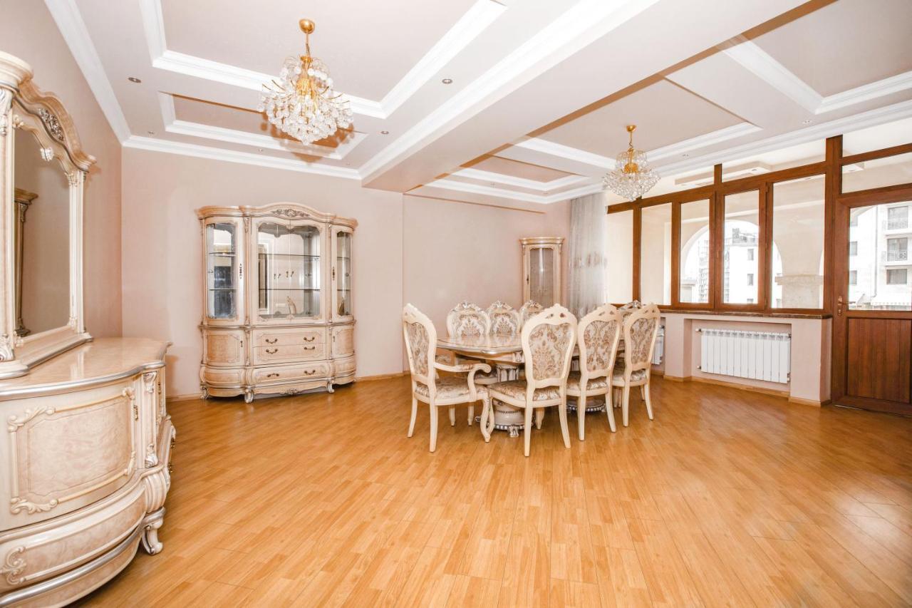 Stay Inn Apartments On Amiryan 4-6 Ереван Екстериор снимка
