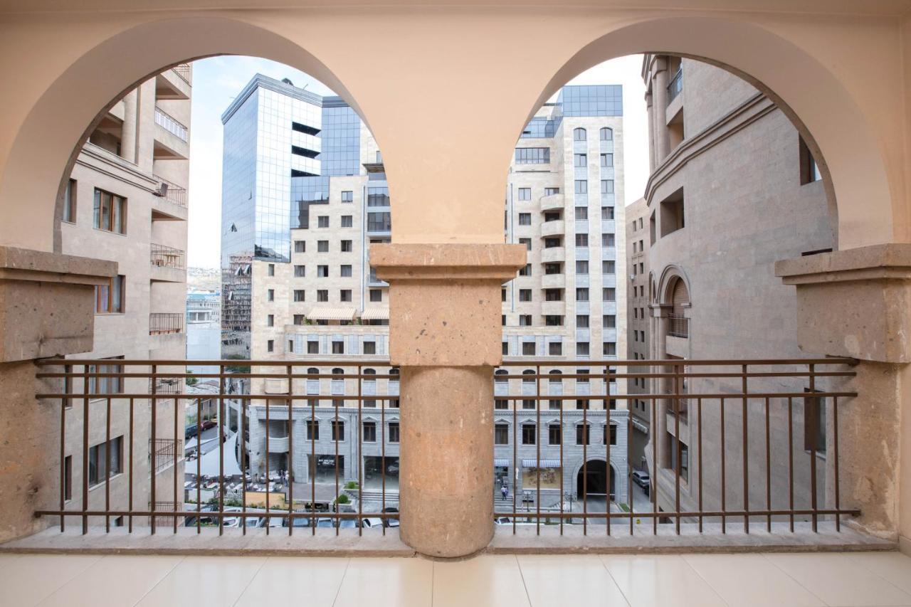 Stay Inn Apartments On Amiryan 4-6 Ереван Екстериор снимка