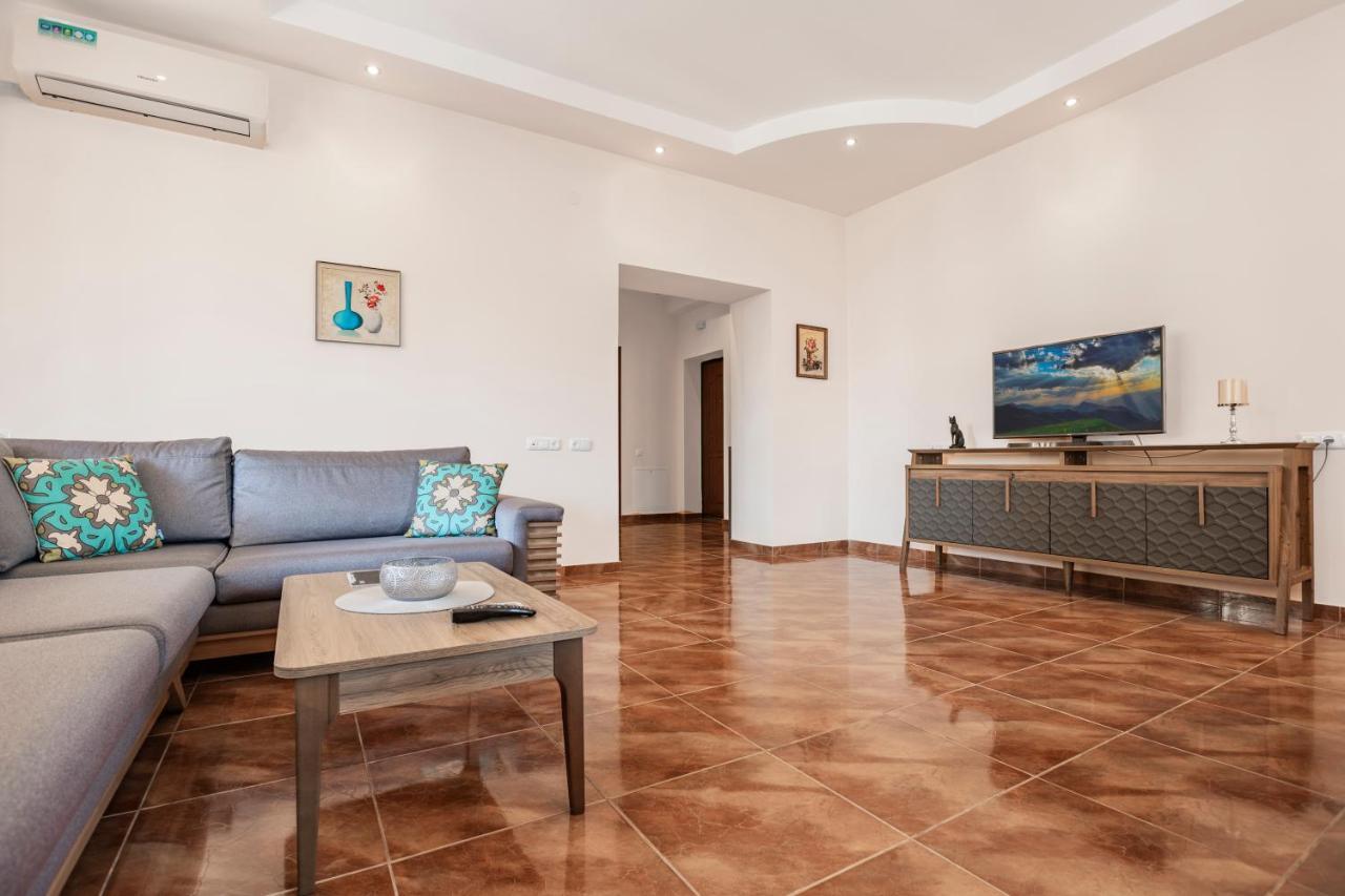 Stay Inn Apartments On Amiryan 4-6 Ереван Екстериор снимка