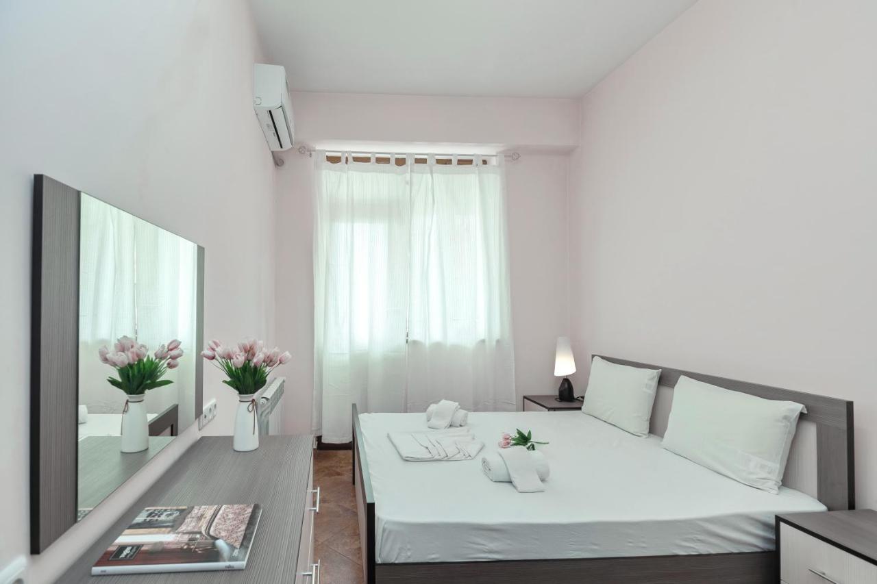 Stay Inn Apartments On Amiryan 4-6 Ереван Екстериор снимка