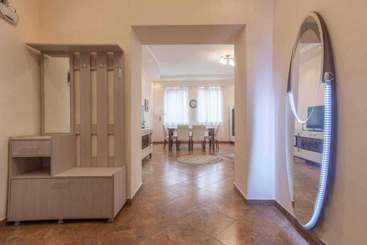 Stay Inn Apartments On Amiryan 4-6 Ереван Екстериор снимка