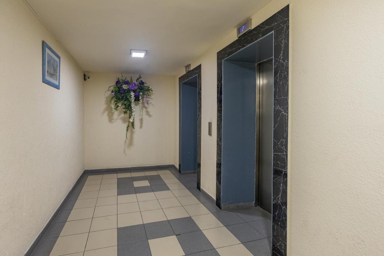 Stay Inn Apartments On Amiryan 4-6 Ереван Екстериор снимка
