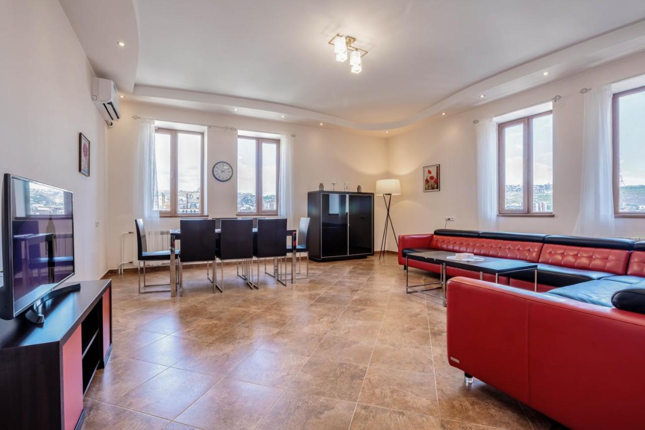 Stay Inn Apartments On Amiryan 4-6 Ереван Екстериор снимка