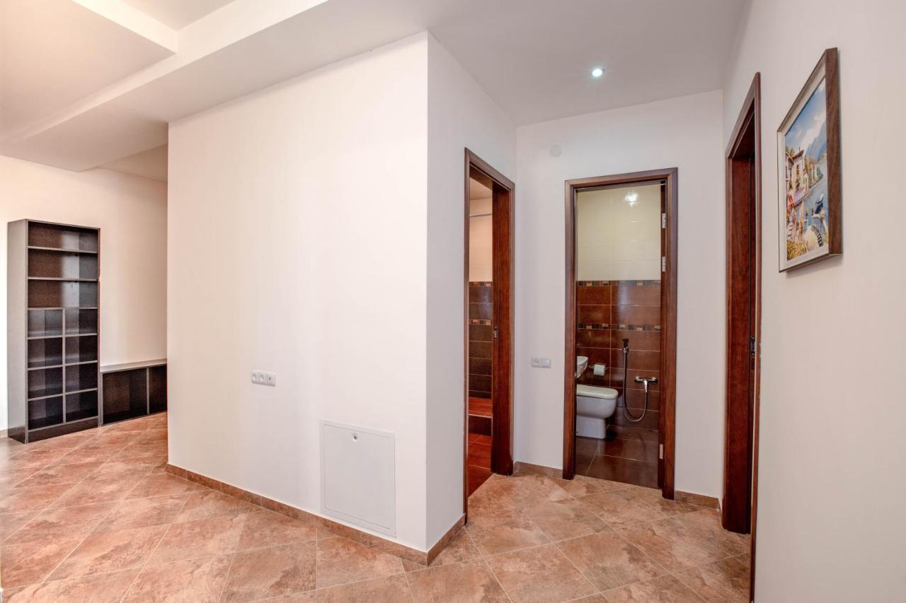 Stay Inn Apartments On Amiryan 4-6 Ереван Екстериор снимка